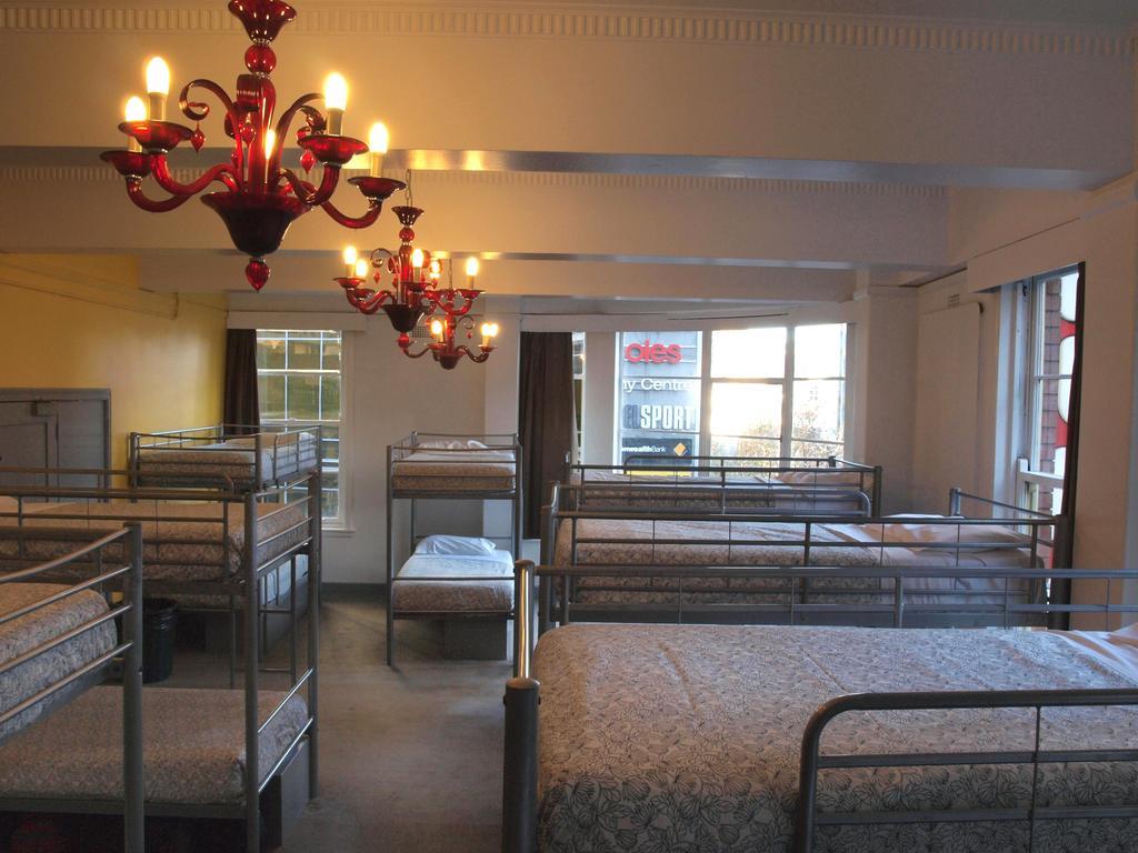 World Square Hostel *